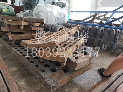 新疆库尔勒铬钼合金锤头生产厂家